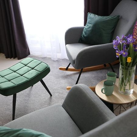 Flora Studio Apartments Korenica Buitenkant foto