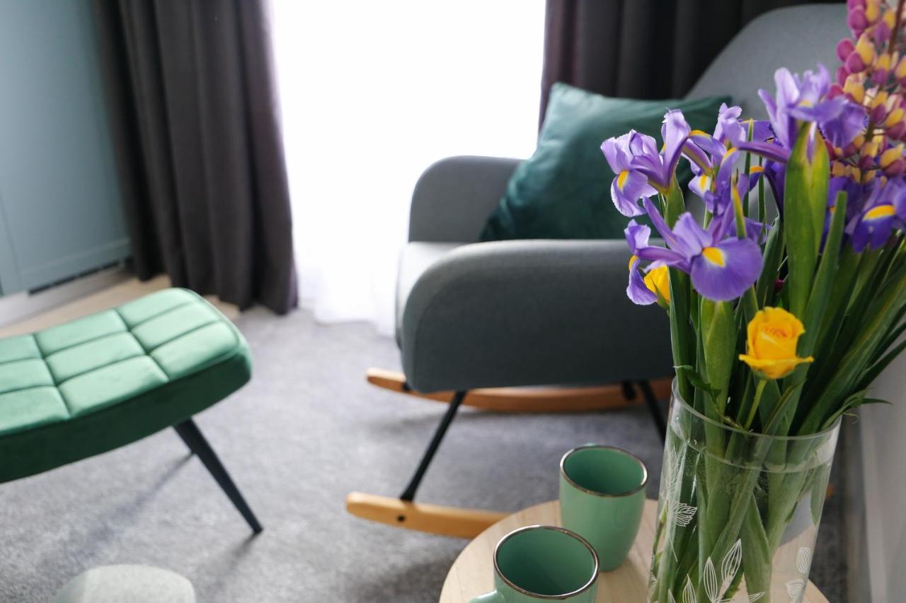 Flora Studio Apartments Korenica Buitenkant foto